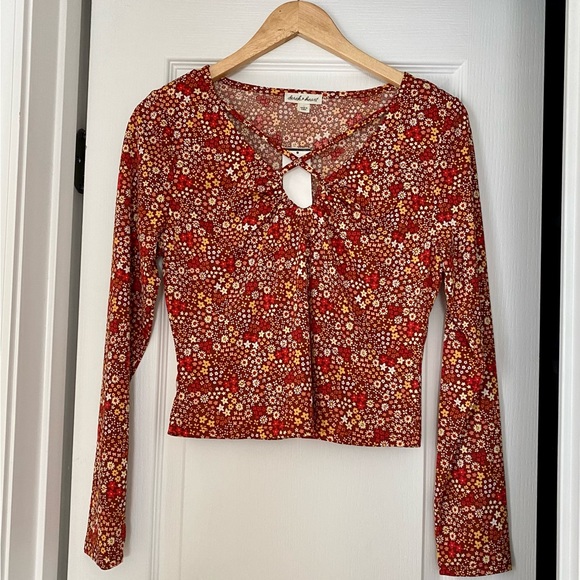 NWT Floral Croptop Size Large - Picture 6 of 6
